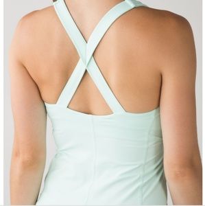 Lululemon top
